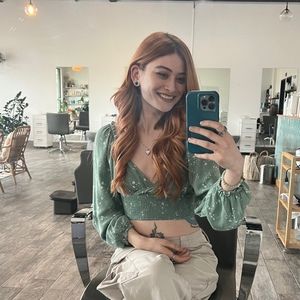 Meet your Posher, Alexas